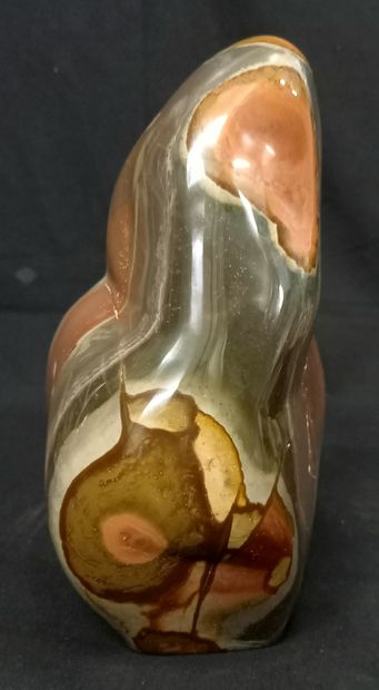 
Decorative polychrome jasper block. 27x15cm,...
