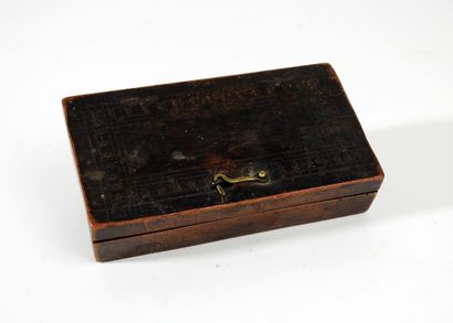 Boîte de changeur comprenant 12 poids monétaires.

Boîte...