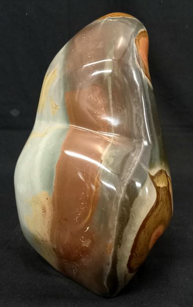 
Decorative polychrome jasper block. 27x15cm,...