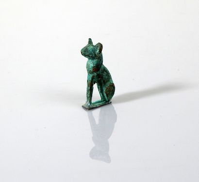 Amulette représentant la déesse Bastet sous...