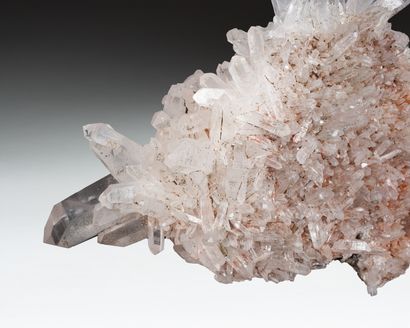 Important block of rock crystal with beautiful...