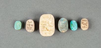 Lot comprenant six scarabées inscrits en...