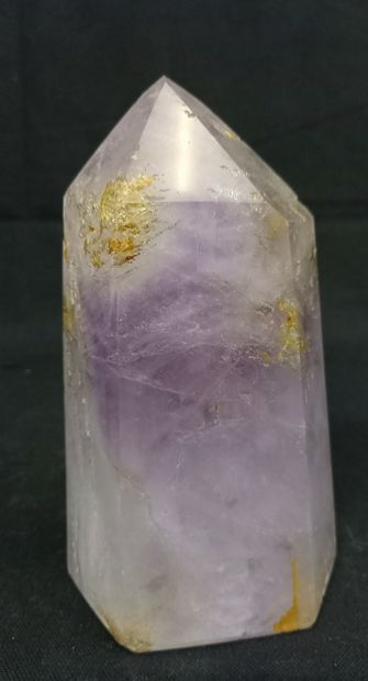 
Amethyst quartz crystal. H: 16cm, 1.5kg...