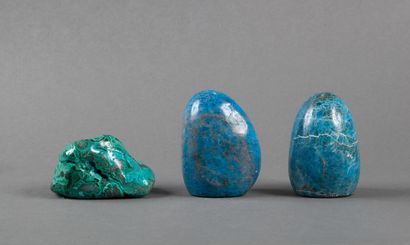 
Set consisting of a semi-polished block...