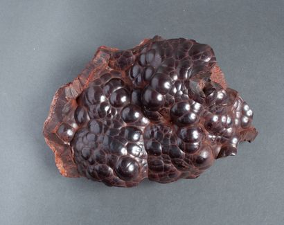 Nice block of mamelinated hematite (goethite).

2720g,...
