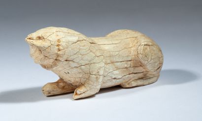 Lion couché en ivoire

Perse, Ier millénaire...