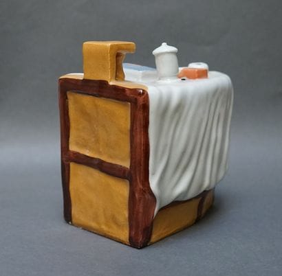 Revolutionary series in porcelain. Mao's...