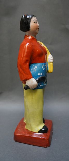 Revolutionary series in porcelain. Woman...