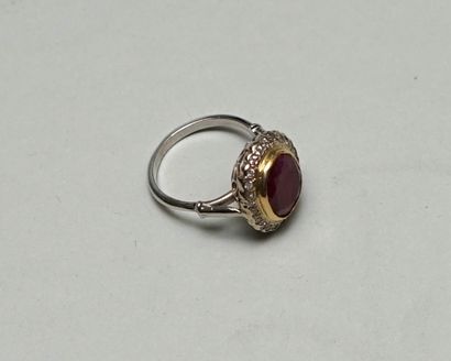 18k (750/°°) white and yellow gold pompadour...