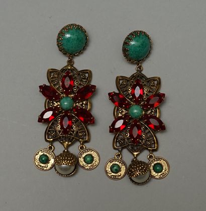 THOT GIOEILLI - Pair of earrings (pierced...