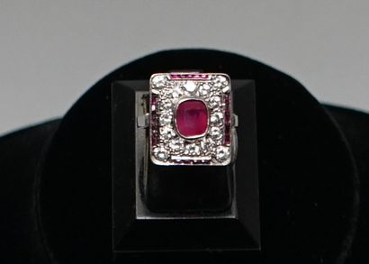 RING in 18k (750/°°) white gold, the rectangular...