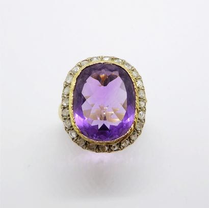 IMPOSANTE BAGUE en or jaune 18K (750/°°),...