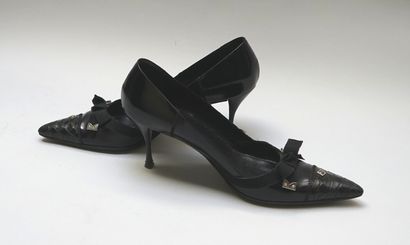 PRADA - Pair of black leather pumps with...