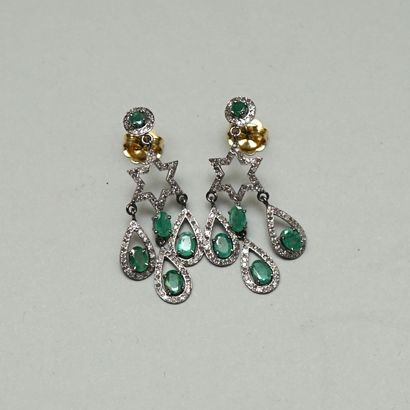 PAIR OF EAR PENDANTS in patinated silver...