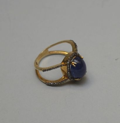 Silver ring 925/°° (vermeil) set with an...