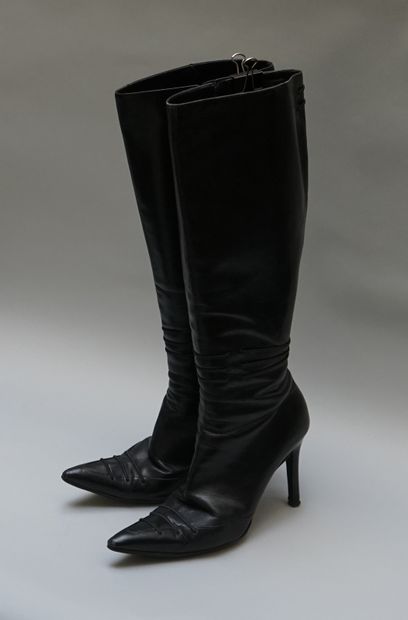 GUCCI - Pair of black leather boots with...