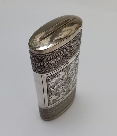 Cylindrical silver case (Swan mark) decorated...