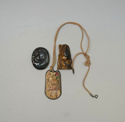 ENSEMBLE composé d'un pendentif Buddha en...