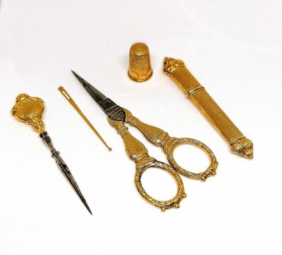 18K (750/°°) yellow gold COUTURE'S SET presented...