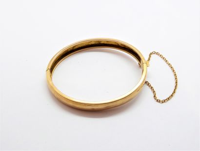 18K (750/°°) yellow gold baby ring with oval...
