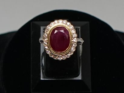 18k (750/°°) white and yellow gold pompadour...
