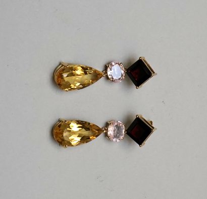 PAIR OF EARRINGS in silver gilt 925/°° (vermeil)...