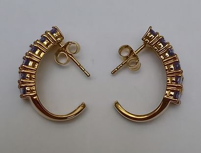 PAIR OF 1/2 CREOLES in gilt silver (vermeil)...