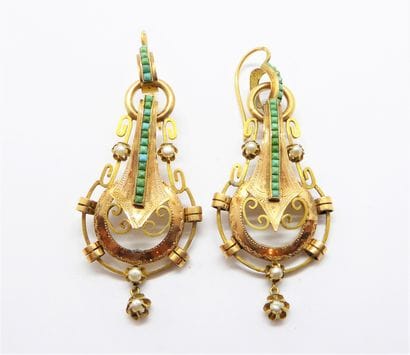 Ancienne PAIRE DE PENDANTS D'OREILLES en...