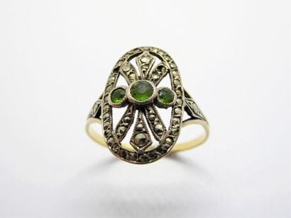 ANCIENNE BAGUE en or jaune 18K (750/°°),...