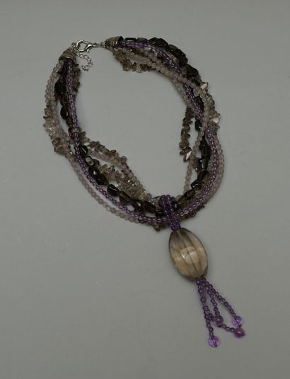 COLLIER multi-rangs de perles d'améthyste,...