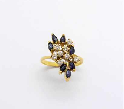 RING in 18K (750/°°) yellow gold, set with...