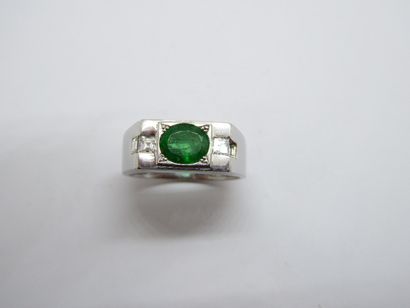 RING in 18K (750/°°) white gold, men's style...
