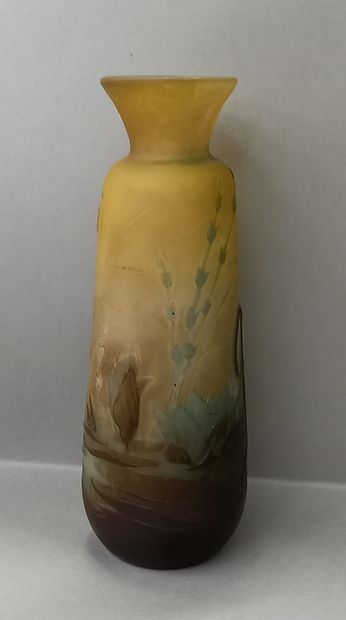 
GALLE - Vase soliflore en verre multicouches...