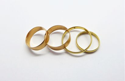LOT of 4 wedding rings in 18K (750/°°) yellow...