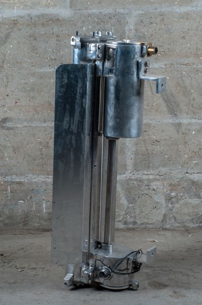 Plafonnier de bateau en aluminium des années...