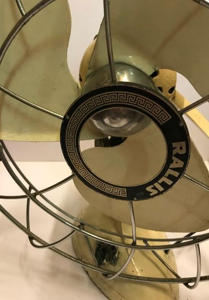 RALLIS - Ventilateur années 50 en métal laqué...