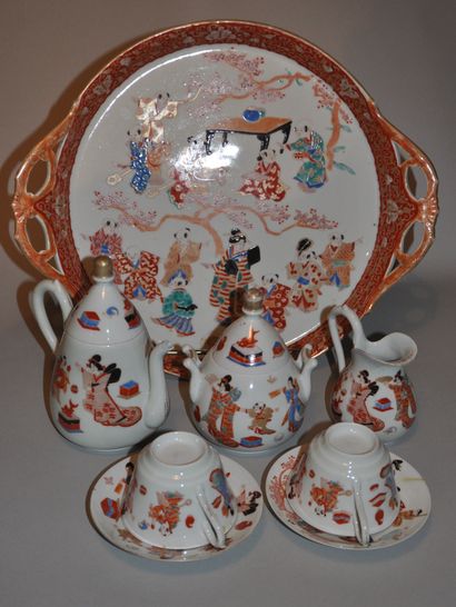 Service à thé tête à tête en porcelaine du...