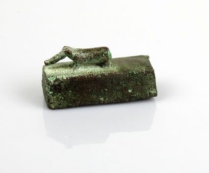 Sarcophage votif miniature de musaraigne...