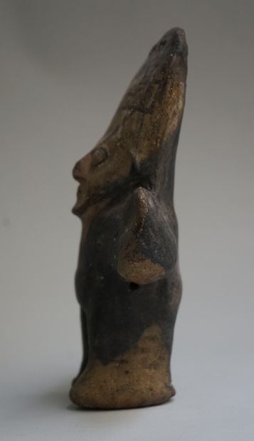 Anthropomorphic statuette 