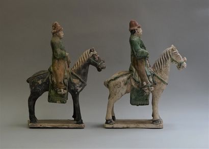 Set of 7 musicians on horseback in polychrome...
