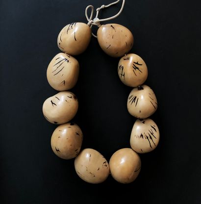 Vegetable ivory bracelet also called morphil....