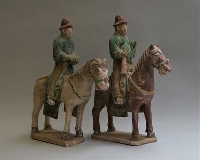 Set of 7 musicians on horseback in polychrome...