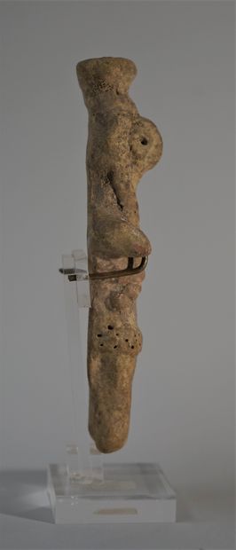 Beige terracotta idol.

Ishtar period, 2nd...