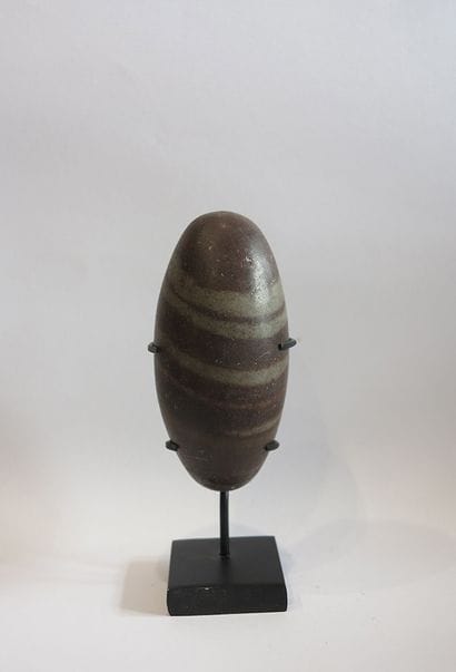 Shiva-Lingam. Symbole phallique du dieu Shiva....