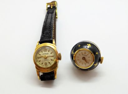 LOT OF 2 WATCHES, consisting of a wristwatch...