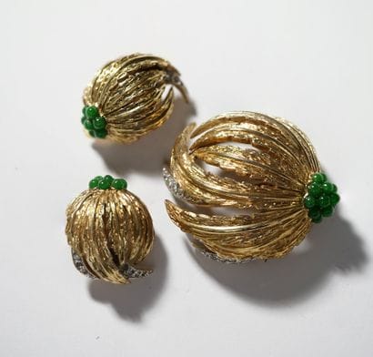 JOMAZ - JEWELRY composed of a brooch and...