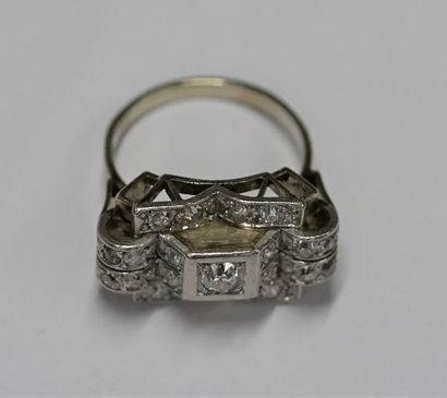 18K (750/°°) white gold and platinum 