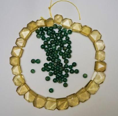 LOT of round emerald beads (treated color),...