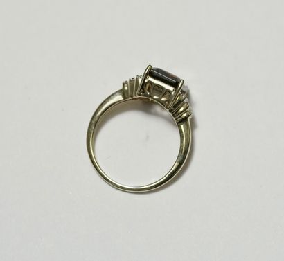 RING in 9K yellow gold (375/°°), set with...
