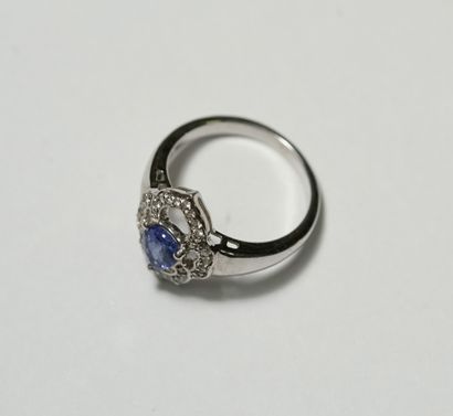 BAGUE en argent 925/°°, la monture polylobée...